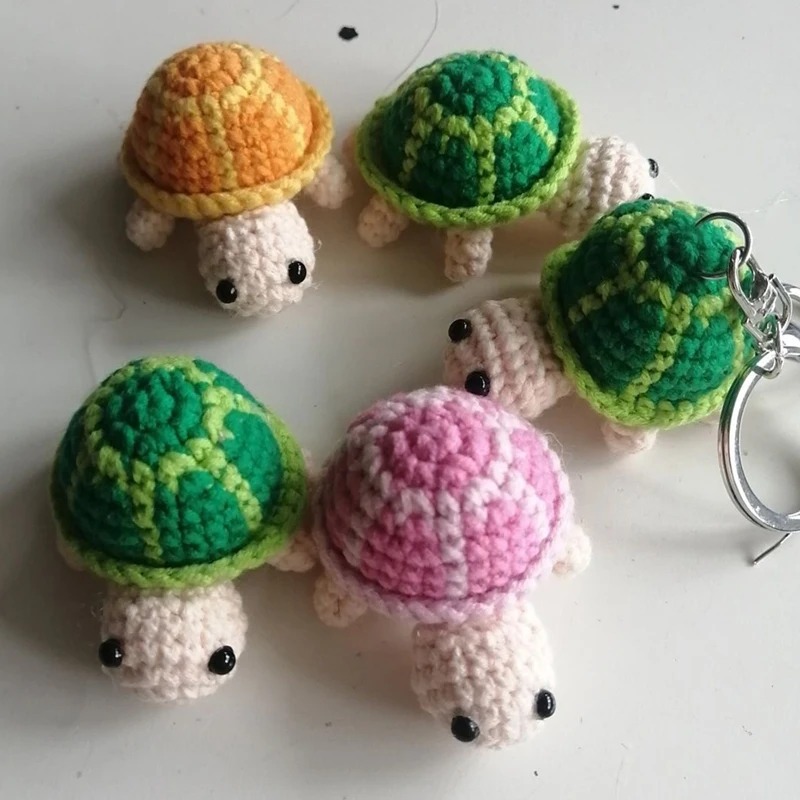 Hand Crocheted Turtle Keychain - Mini Backpack Purse recension och pris